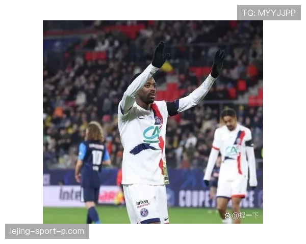 巴黎圣日耳曼中场一断就崩，控不住比赛还谈什么进攻？